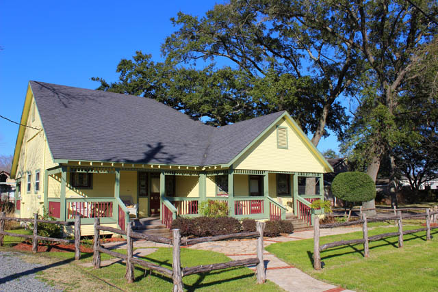Silver Sycamore Bed & Breakfast 